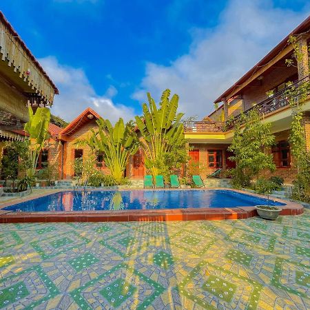نينه بينه Cosiana Homestay المظهر الخارجي الصورة