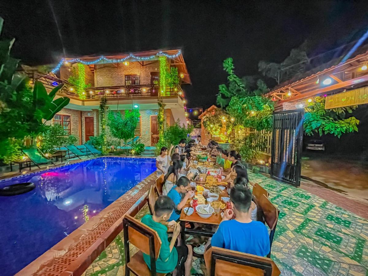 نينه بينه Cosiana Homestay المظهر الخارجي الصورة