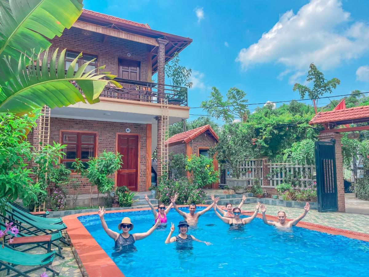 نينه بينه Cosiana Homestay المظهر الخارجي الصورة