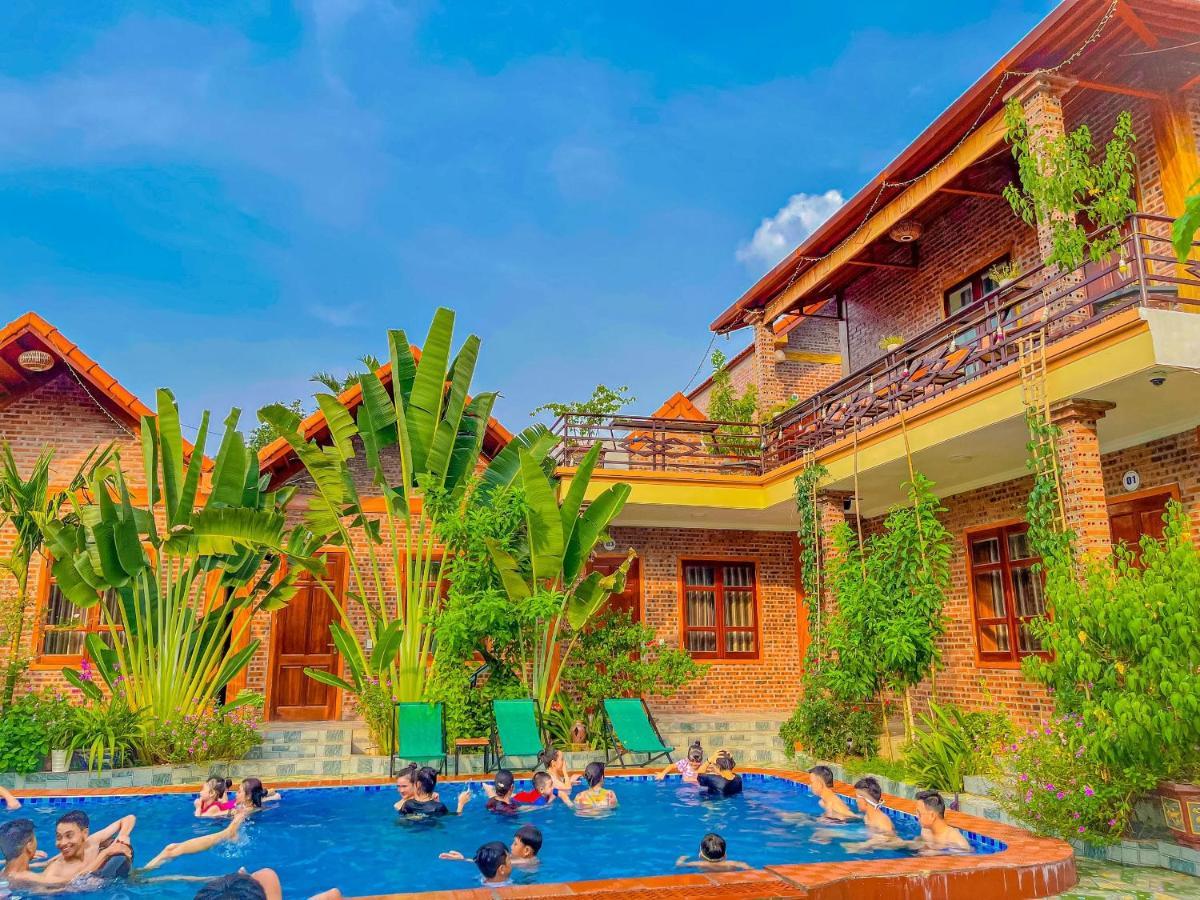 نينه بينه Cosiana Homestay المظهر الخارجي الصورة